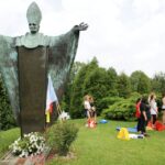 29.06.2016. W miejscowości Leńcze koło Krakowa mieszka 350 pielgrzymów z diecezji kieleckiej / Wojciech Habdas / Radio Kielce