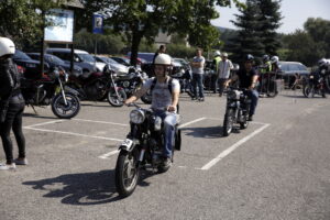 X Świętokrzyski Zlot Motocykli SHL i Pojazdów Zabytkowych w Miedzianej Górze (20 sierpnia 2016) / Jarosław Kubalski / Radio Kielce