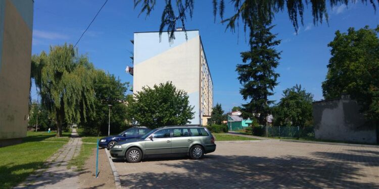 Jędrzejów. Nowe parkingi / Ewa Pociejowska-Gawęda / Radio Kielce