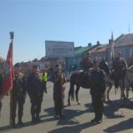 09.08.2016 "Kadrówka" wkroczyła do Jędrzejowa / Ewa Pociejowska-Gawęda / Radio Kielce