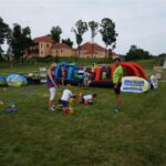 21.08.2016 Podzamcze Chęcińskie. Śniadanie na trawie / Daniel Lenart / Radio Kielce