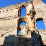 25.08.2016. Wakacje z duchami historii. Ruiny zamku w Bodzentynie / Krzysztof Bujnowicz / Radio Kielce