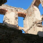 25.08.2016. Wakacje z duchami historii. Ruiny zamku w Bodzentynie / Krzysztof Bujnowicz / Radio Kielce