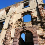 25.08.2016. Wakacje z duchami historii. Ruiny zamku w Bodzentynie / Krzysztof Bujnowicz / Radio Kielce