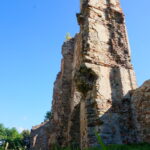 25.08.2016. Wakacje z duchami historii. Ruiny zamku w Bodzentynie / Krzysztof Bujnowicz / Radio Kielce