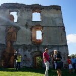 25.08.2016. Wakacje z duchami historii. Ruiny zamku w Bodzentynie / Krzysztof Bujnowicz / Radio Kielce