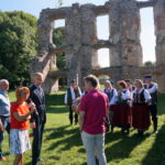 25.08.2016. Wakacje z duchami historii. Ruiny zamku w Bodzentynie / Krzysztof Bujnowicz / Radio Kielce