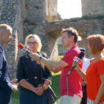 25.08.2016. Wakacje z duchami historii. Ruiny zamku w Bodzentynie / Krzysztof Bujnowicz / Radio Kielce