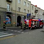 25.08.2016. Kielce. Strażacy gasili pożar skrzynki elektrycznej przy ulicy Żelaznej / Stanisław Blinstrub / Radio Kielce