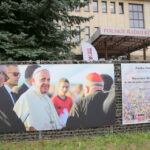 10.08.2016. Zapowiedź wystawy "Światowe Dni Młodzieży w obiektywie fotoreporterów Polskiego Radia Kielce” / Kamil Król / Radio Kielce