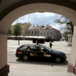 12.05.2016 Kielce. Rynek. Ruch samochodowy. / Jarosław Kubalski / Radio Kielce