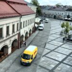 12.05.2016 Kielce. Rynek. Ruch samochodowy. / Jarosław Kubalski / Radio Kielce