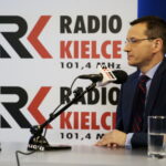03.08.2016 Kielce. Minister Mateusz Morawiecki podczas rozmowy Bartłomiejem Zapałą. / Jarosław Kubalski / Radio Kielce