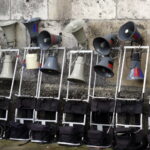 05.08.2016 Wiślica. Pielgrzym na Jasną Górę zebrali się przy kolegiacie, by uczestniczyć w nabożeństwie. / Jarosław Kubalski / Radio Kielce