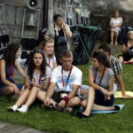 05.08.2016 Wiślica. Pielgrzym na Jasną Górę zebrali się przy kolegiacie, by uczestniczyć w nabożeństwie. / Jarosław Kubalski / Radio Kielce