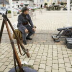 11.08.2016 Chęciny. Przygotowania do pikniku historycznego. / Jarosław Kubalski / Radio Kielce