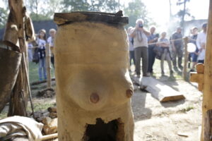 13.08.2016 Nowa Słupia. Festyn archeologiczny Dymarki Świętokrzyskie. / Jarosław Kubalski / Radio Kielce