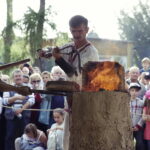 13.08.2016 Nowa Słupia. Festyn archeologiczny Dymarki Świętokrzyskie. / Jarosław Kubalski / Radio Kielce