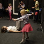 13.08.2016 Kielce. Warsztaty dla dzieci w Teatrze Lalki i Aktora Kubuś. / Jarosław Kubalski / Radio Kielce