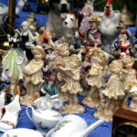 13.08.2016 Kielce. Giełda kolekcjonerska przed WDK. / Jarosław Kubalski / Radio Kielce