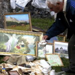 13.08.2016 Kielce. Giełda kolekcjonerska przed WDK. / Jarosław Kubalski / Radio Kielce