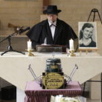 13.08.2016 Cedzyna. Pogrzeb dziennikarki Radia Kielce Zdzisławy Wierciakowej. / Radio Kielce