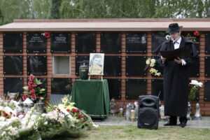 13.08.2016 Cedzyna. Pogrzeb dziennikarki Radia Kielce Zdzisławy Wierciakowej. / Radio Kielce