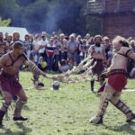 15.08.2016 Nowa Słupia. Dymarki Świętokrzyskie. Pokaz walki gladiatorów. / Jarosław Kubalski / Radio Kielce