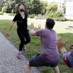 18.08.2016 Kielce. Próba plenerowa aktorów Teatru im. Stefana Żeromskiego do spektaklu Kieł. / Jarosław Kubalski / Radio Kielce