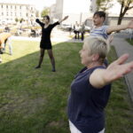 18.08.2016 Kielce. Próba plenerowa aktorów Teatru im. Stefana Żeromskiego do spektaklu Kieł. / Jarosław Kubalski / Radio Kielce