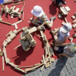 20.08.2016 Kielce. Rynek. Festiwal Hura Art zorganizowany dla dzieci przez Teatr Kubuś. / Jarosław Kubalski / Radio Kielce