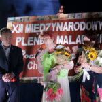 20.08.2016 Chęciny. Wernisaż poplenerowej wystawy malarskiej. "Chęcińskie pocztówki". / Jarosław Kubalski / Radio Kielce