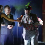 20.08.2016 Chęciny. Wernisaż poplenerowej wystawy malarskiej. "Chęcińskie pocztówki". / Jarosław Kubalski / Radio Kielce