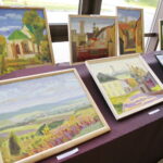 20.08.2016 Chęciny. Wernisaż poplenerowej wystawy malarskiej. "Chęcińskie pocztówki". / Jarosław Kubalski / Radio Kielce