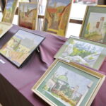 20.08.2016 Chęciny. Wernisaż poplenerowej wystawy malarskiej. "Chęcińskie pocztówki". / Jarosław Kubalski / Radio Kielce