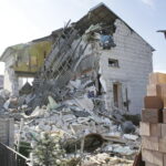 23.08.2016 Nowa Słupia. Wybuch butli z gazem zniszczył dom. Poszkodowane zostało małe dziecko. / Jarosław Kubalski / Radio Kielce