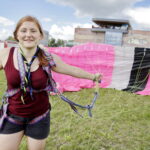 25.08.2016 Podzamcze Chęcińskie. Harcerze podczas różnych zajęć. Ogólnopolski zlot harcerski Wędrowna Watra. / Jarosław Kubalski / Radio Kielce