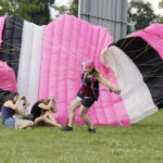 25.08.2016 Podzamcze Chęcińskie. Harcerze podczas różnych zajęć. Ogólnopolski zlot harcerski Wędrowna Watra. / Jarosław Kubalski / Radio Kielce