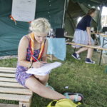 25.08.2016 Podzamcze Chęcińskie. Harcerze podczas różnych zajęć. Ogólnopolski zlot harcerski Wędrowna Watra. / Jarosław Kubalski / Radio Kielce