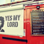 27.08.2016 Kielce. "Smaczne Zakończenie Lata" - zjazd foodtrucków na ulicy Sienkiewicza. / Jarosław Kubalski / Radio Kielce