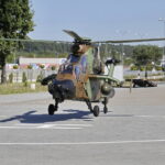 31.08.2016 Kielce. Przygotowania do MSPO. Laduje helikopter Tiger koncernu Airbus Helicopters. / Jarosław Kubalski / Radio Kielce