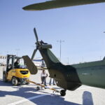 31.08.2016 Kielce. Przygotowania do MSPO. Laduje helikopter Tiger koncernu Airbus Helicopters. / Jarosław Kubalski / Radio Kielce