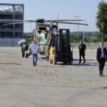 31.08.2016 Kielce. Przygotowania do MSPO. Laduje helikopter Tiger koncernu Airbus Helicopters. / Jarosław Kubalski / Radio Kielce