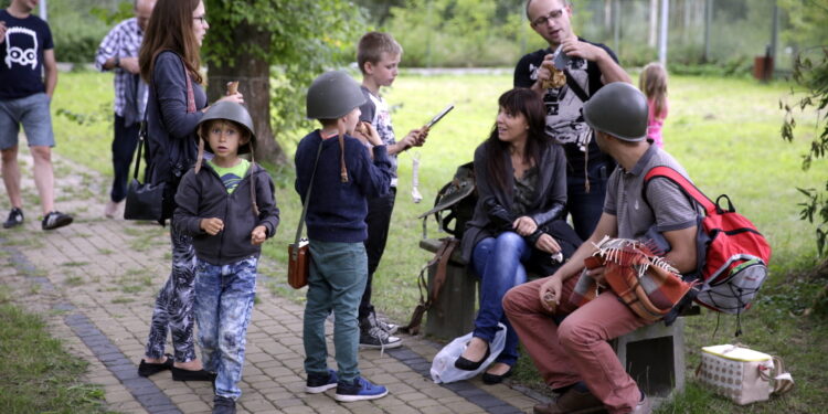 15.08.2016.  Festyn rodzinny "Akademia Małego Rekruta” w Muzeum im. Orła Białego w Skarżysku Kamiennej / Jarosław Kubalski / Radio Kielce