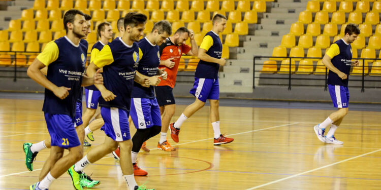 1.8.2016 Kielce. Pierwszy trening zawodników Vive Tauron. / Wojciech Habdas / Radio Kielce