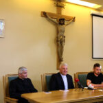 2.8.2016 Kielce. Konferencja prasowa w Kurii Biskupiej przed pieszą pielgrzymką na Jasną Górę. / Wojciech Habdas / Radio Kielce