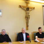 2.8.2016 Kielce. Konferencja prasowa w Kurii Biskupiej przed pieszą pielgrzymką na Jasną Górę. / Wojciech Habdas / Radio Kielce