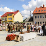 7.8.2016 Daleszyce. Obchody 72 rocznicy wymarszu I Batalionu 4 Pułku Piechoty Legionów Armii Krajowej na pomoc walczącej Warszawie w Daleszycach. / Wojciech Habdas / Radio Kielce