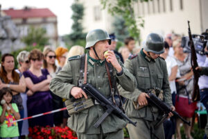 7.8.2016 Daleszyce. Obchody 72 rocznicy wymarszu I Batalionu 4 Pułku Piechoty Legionów Armii Krajowej na pomoc walczącej Warszawie w Daleszycach. / Wojciech Habdas / Radio Kielce