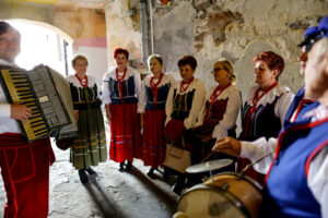 7.8.2016 Chmielnik. Przegląd Zespołów Folklorystycznych / Wojciech Habdas / Radio Kielce